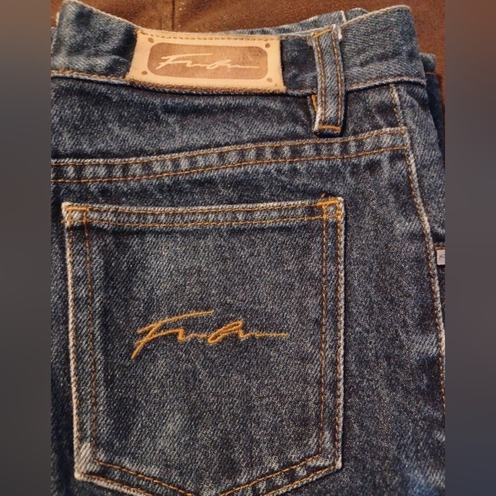 FUBU THE COLLECTION EUC, SIZE 26 Waist.